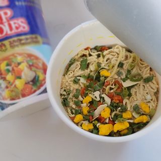 NISSIN 닛신 컵누들  4종 - 씨푸드오리지날, 씨푸드 스파이시, 씨푸드 커리, 씨푸드 XO소스 — 5점을 준 리뷰어가 2021년 12월 올린 사용 사진