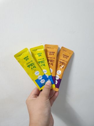 페페로니 맛있는 스틱 - 무항생제 닭고기 15개 + 원양선 참치 15개 — 4.5점을 준 리뷰어가 2021년 8월 올린 사용 사진