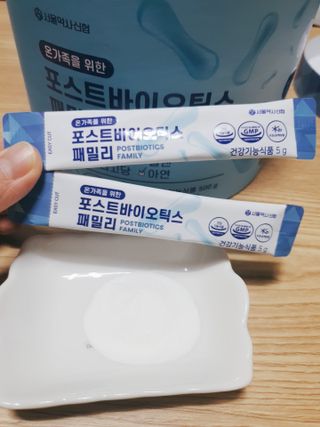 서울약사신협_포스트바이오틱스패밀리_5g x 100포 — 5점을 준 리뷰어가 2021년 3월 올린 사용 사진