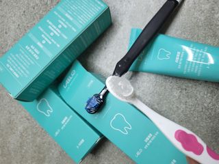 치과에서 쓰는 치약 _ 라벨제로 저불소 꼬마, 키즈, 유아, 베이비, 주니어 안전한 어린이치약 — 5점을 준 리뷰어가 2023년 1월 올린 사용 사진