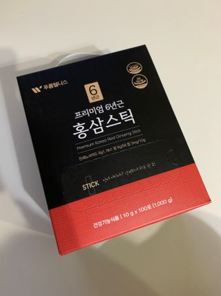 [푸름웰니스] 프리미엄 6년근 홍삼스틱 3mg x 100포 — 4점을 준 리뷰어가 2022년 3월 올린 사용 사진