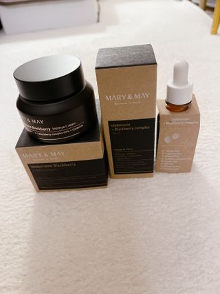 마리엔메이  이데베논 블랙베리 보습 크림 + 세럼 — 4점을 준 리뷰어가 2021년 10월 올린 사용 사진