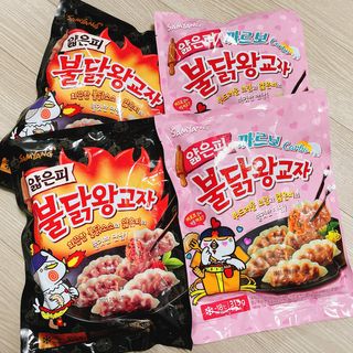 삼양냉동 [삼양] 얇은피불닭왕교자+얇은피까르보불닭왕교자 총4팩 — 4.5점을 준 리뷰어가 2021년 2월 올린 사용 사진