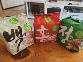 [풀무원] 자연은맛있다 정면, 백면, 홍면  세트 — 5점을 준 리뷰어가 2021년 4월 올린 사용 사진