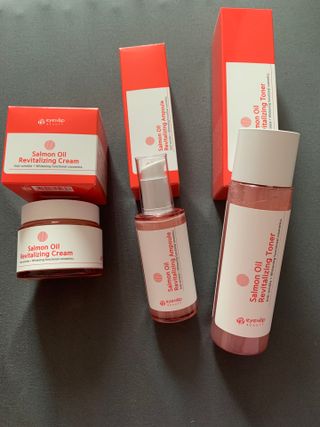 아이앤립 / EYENLIP 아이앤립 연어오일 리바이탈라이징 토너+앰플+크림 3종 세트 — 4점을 준 리뷰어가 2021년 6월 올린 사용 사진