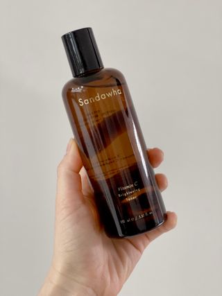 스킨큐어 산다화 비타민c 화이트닝 토너 150ml — 5점을 준 리뷰어가 2021년 12월 올린 사용 사진