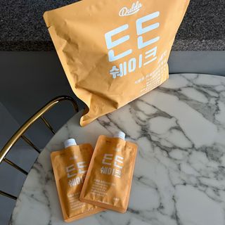 [덜다] 든든 식물성 단백질 쉐이크 40g X 7입 (곡물/딸기) — 5점을 준 리뷰어가 2023년 8월 올린 사용 사진