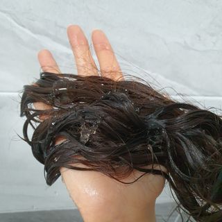 모두발라 마이크로 비타캡슐 탈모샴푸 — 5점을 준 리뷰어가 2021년 12월 올린 사용 사진
