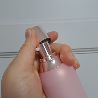 리엔케이 핑크 볼륨 래디언스 컬러크림 에디션 — 4점을 준 리뷰어가 2022년 12월 올린 사용 사진