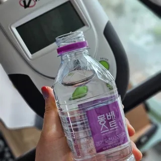 몽베스트 [MONTBEST]위드어스 500mL 20병 — 5점을 준 리뷰어가 2024년 3월 올린 사용 사진