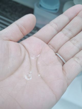 오투에니원 갈락토미세스 리바이탈라이징 프리미엄 화이트닝 에센스 50ml — 5점을 준 리뷰어가 2023년 2월 올린 사용 사진