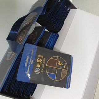 광동생활건강 [광동] 바르게 만든 녹용, 광동정녹청 30포. — 5점을 준 리뷰어가 2022년 2월 올린 사용 사진