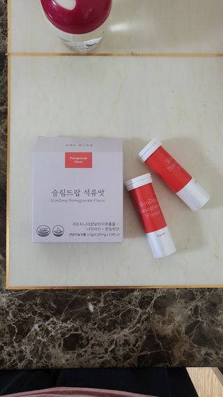 [슬림드랍 석류맛] 건기식 다이어트 보조제 겸 비타민 — 5점을 준 리뷰어가 2022년 2월 올린 사용 사진