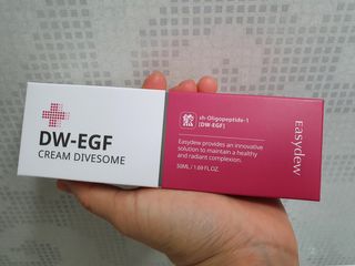 이지듀 DW-EGF 크림 다이브좀_콜라겐이 쏙쏙, 탄력피부로 다이빙 — 5점을 준 리뷰어가 2021년 2월 올린 사용 사진