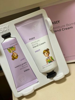 파시 FASCY 高保湿ハンドクリーム40ml+80ml セット — 5점을 준 리뷰어가 2021년 5월 올린 사용 사진