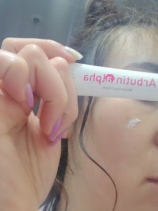 이엔코스 알부틴 알파 화이트닝크림 — 5점을 준 리뷰어가 2021년 4월 올린 사용 사진