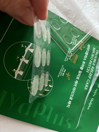 마이디플러스 트리플부스팅, 트러블 릴리프 케어 마이크로 패치 2종 중 택1 — 5점을 준 리뷰어가 2021년 11월 올린 사용 사진