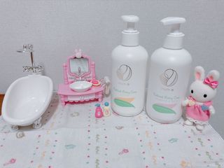 mom e 맘이 내추럴 베이비 케어 샴푸앤바스+로션 — 5점을 준 리뷰어가 2021년 1월 올린 사용 사진