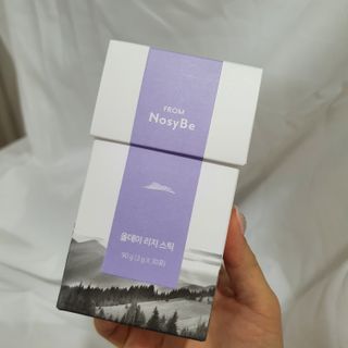 프롬노시베_이너뷰티 올데이 리지 스틱 — 5점을 준 리뷰어가 2021년 4월 올린 사용 사진