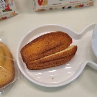 [메종콜리브리] 프랑스 마들렌 메종콜리브리 플레인 마들렌 2팩 — 5점을 준 리뷰어가 2022년 3월 올린 사용 사진