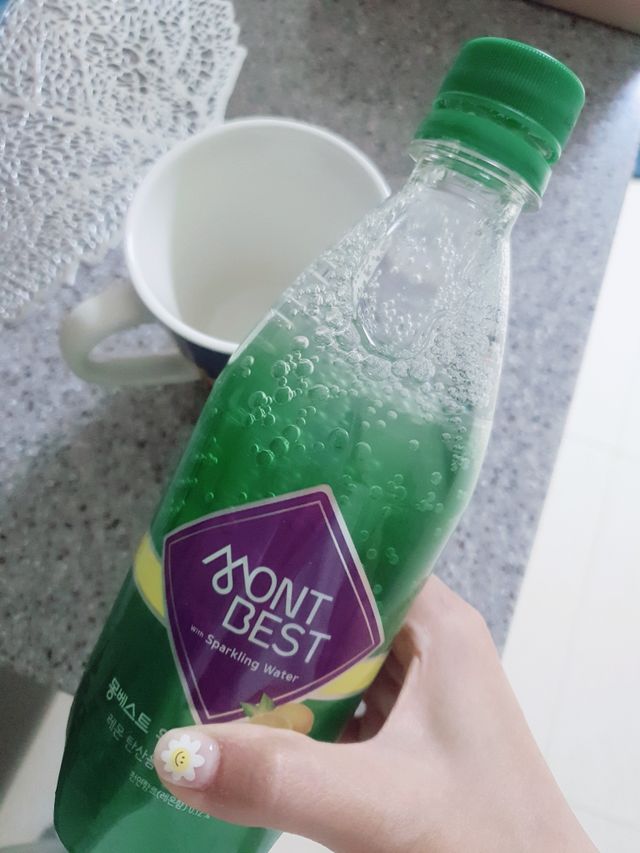 Montbest with Sparkling water Lemon OR Lime 20병(랜덤) 리뷰 사진