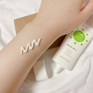 메타포레 12PM  카밍 선스크린 — 4.5점을 준 리뷰어가 2021년 8월 올린 사용 사진