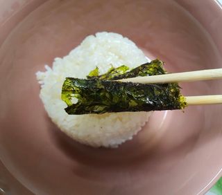 [해림맛김] 들기름에 구운 바삭바삭 김 4종 세트 + 1종 랜덤발송 총5개입 — 5점을 준 리뷰어가 2021년 2월 올린 사용 사진