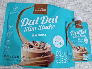 달달슬림쉐이크 [블로그]달달슬림 맛있는 단백질 쉐이크 파우치 다이어트 식사대용 프로틴 파우더 보충제 — 5점을 준 리뷰어가 2025년 10월 올린 사용 사진