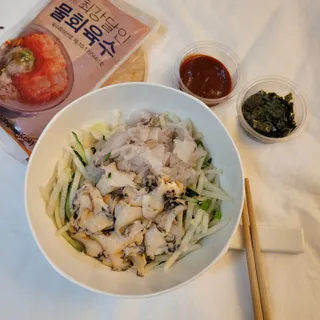 마라도푸드 최강달인 물회 맛집 38년 전통 백년가게 포항 마라도회식당 — 5점을 준 리뷰어가 2023년 5월 올린 사용 사진