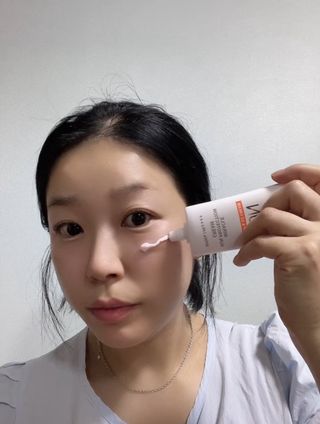 (구매평)스마트 스토어 구매평 _토아스 선 프로텍션 크림 혼합자차 선크림 50g — 5점을 준 리뷰어가 2025년 9월 올린 사용 사진