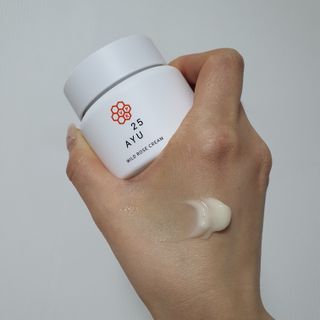 AYU25[아유트웬티파이브]다마스크로즈워터 베이스 천연 수분 촉촉 크림 — 5점을 준 리뷰어가 2021년 4월 올린 사용 사진