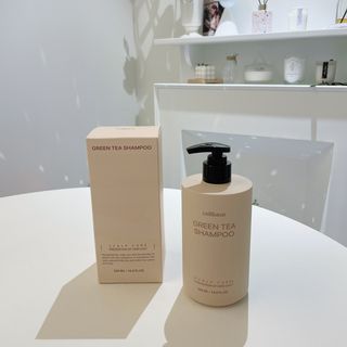 프리마인 더이상 뻣뻣하고 효과없는 탈모샴푸는 NO. 근본부터 케어하는 셀베이스 그린티샴푸(500ml) — 5점을 준 리뷰어가 2023년 4월 올린 사용 사진