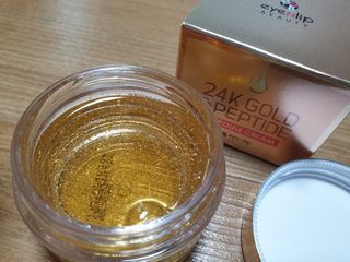 아이앤립 / EYENLIP 아이앤립 24K 골드 N 펩타이드 앰플 크림 — 5점을 준 리뷰어가 2021년 7월 올린 사용 사진