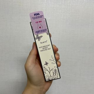 브에노 마더워트 시크릿 퍼퓸 미스트 — 5점을 준 리뷰어가 2021년 6월 올린 사용 사진