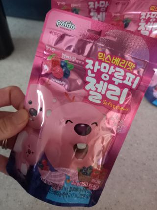 [팔도] 잔망루피젤리 믹스베리맛 42g 8개 — 5점을 준 리뷰어가 2022년 2월 올린 사용 사진