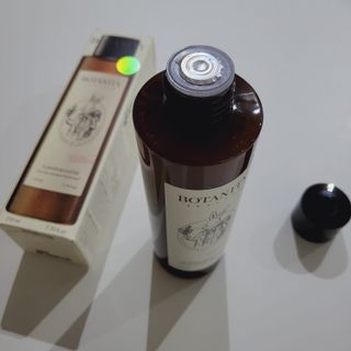 [패키지리뉴얼]보타니티 진정 결케어 플라본 부스터 210ml / 플라본 세럼 50m — 5점을 준 리뷰어가 2022년 5월 올린 사용 사진