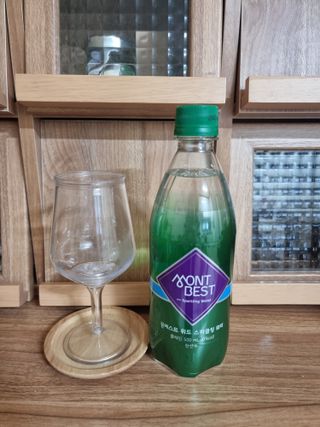 몽베스트 Montbest with Sparkling water Plain 20병 — 5점을 준 리뷰어가 2023년 2월 올린 사용 사진