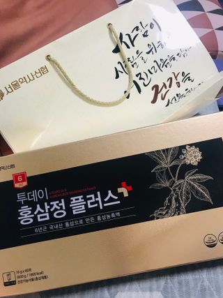 서울약사신협_투데이홍삼정플러스스틱_10g x 60포 — 5점을 준 리뷰어가 2021년 6월 올린 사용 사진