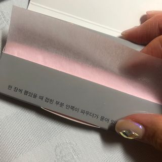 [갸스비] 메이크업은 그대로, 피지만 쏙 - BB킵 오일컨트롤 파우더 페이퍼 — 5점을 준 리뷰어가 2021년 5월 올린 사용 사진