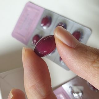 광동생활건강 [다시 쌓는 피부장벽] 광동 스킨솔루션 세라마이드 60캡슐 — 5점을 준 리뷰어가 2023년 6월 올린 사용 사진