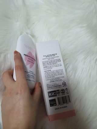 위시스 프리미엄 글루타치온  화이트닝 바디로션 — 5점을 준 리뷰어가 2023년 1월 올린 사용 사진