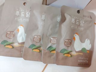도그퓨어 푸드닭 강아지 닭고기 통살 애견간식 오리지널/차전자피/초록입홍합 — 5점을 준 리뷰어가 2021년 11월 올린 사용 사진