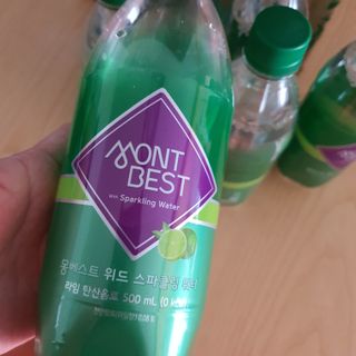 몽베스트 Montbest with Sparkling water Lime20병 — 5점을 준 리뷰어가 2021년 10월 올린 사용 사진