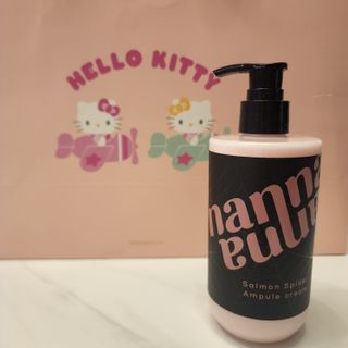 난나 살몬 스파이더 검버섯 미백 톤업 화이트닝 연어 앰플 크림 300ml 대용량 — 5점을 준 리뷰어가 2022년 11월 올린 사용 사진