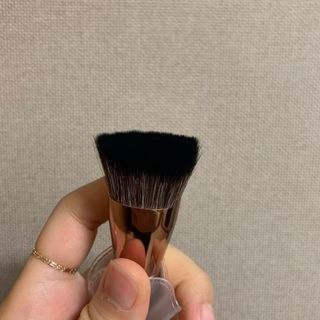 [툴앤썸] 메이크업 브러시로 바르고 호빵 스펀지로 클렌징하는 A-Z 뷰티툴 5종 — 5점을 준 리뷰어가 2021년 1월 올린 사용 사진