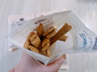 밸런스 다이어트랩 밸다랩 발아통밀 수제간식 살빼로 70g X 5봉 — 5점을 준 리뷰어가 2023년 4월 올린 사용 사진