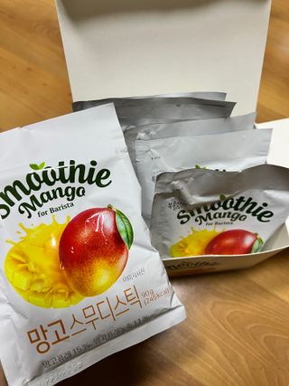 [복음자리] 바리스타 패키지 2종 랜덤발송 (딸기스무디 스틱+샤인머스캣에이드 or 망고스무디+자몽에이드) — 5점을 준 리뷰어가 2022년 7월 올린 사용 사진