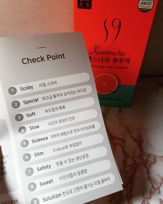 리넥무역 에스나인 콤부차 건강발효 콤부함량59 자몽 5gx10포 — 5점을 준 리뷰어가 2021년 8월 올린 사용 사진