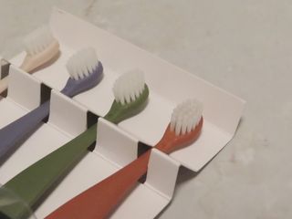 마더케이 0.5단계 유아 칫솔 세트 — 5점을 준 리뷰어가 2021년 11월 올린 사용 사진