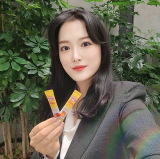 광동제약 [광동] 비타500데일리스틱 70포X2개 + 뚱랑이엽서 + 쇼핑백 증정 — 5점을 준 리뷰어가 2022년 10월 올린 사용 사진